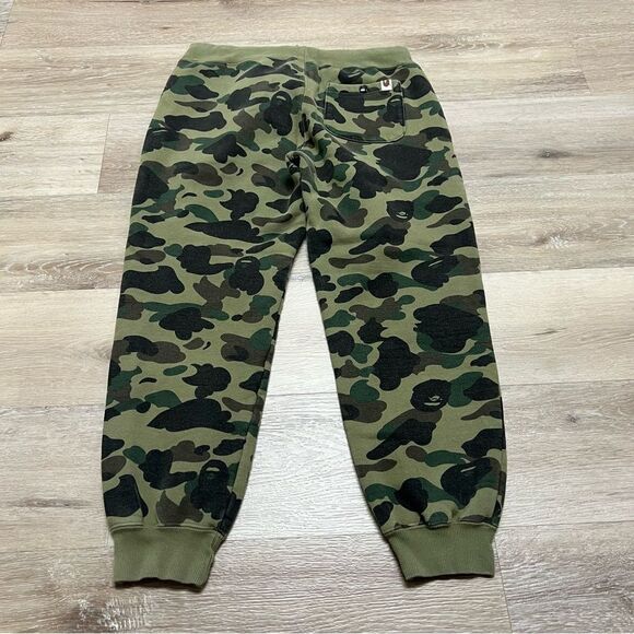 Champion A Bathing Ape Bape Green 1st Camo Sweatpants SIZE: Large - Picture 10 of 10